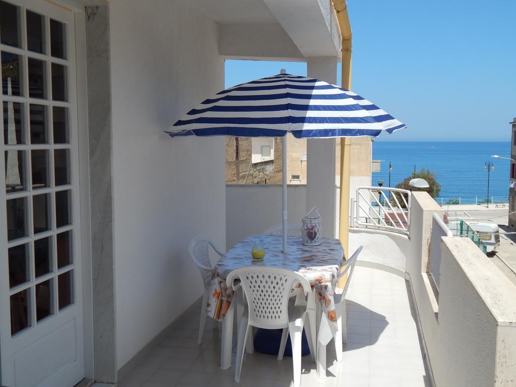 Casa Vacanze Karol Apartment Trappeto  Ruang foto